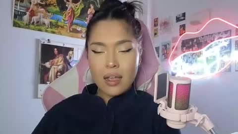 Snapshot of sweetjess01 chatting on 03-11-26, 04:18 SweetJess online show from 03-11-26, 04:18