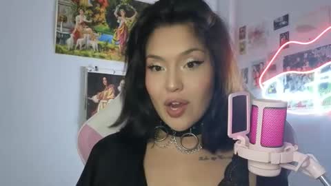 Snapshot of sweetjess01 chatting on 03-17-26, 06:17 SweetJess online show from 03-17-26, 06:17