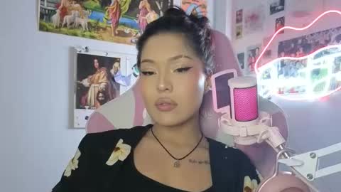 Snapshot of sweetjess01 chatting on 03-21-26, 08:19 SweetJess online show from 03-21-26, 08:19