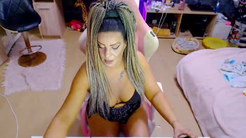 jessica online show from 09-30-25, 10:48