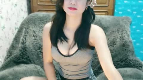 Snapshot of sweetjowa chatting on 11-07-25, 12:54 jona online show from 11-07-25, 12:54