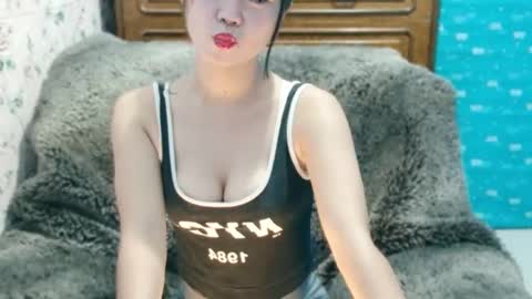 Snapshot of sweetjowa chatting on 11-07-25, 01:22 jona online show from 11-07-25, 01:22