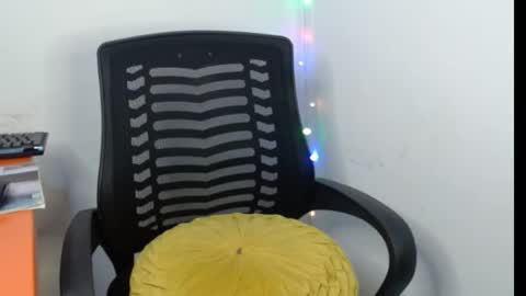 zuri online show from 04-13-26, 10:59