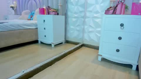 Snapshot of sweetkata_ chatting on 04-25-26, 01:41 kata online show from 04-25-26, 01:41