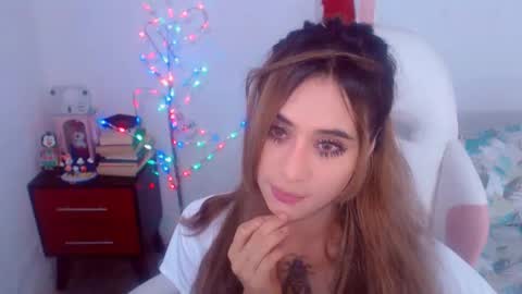 Snapshot of sweetkatik chatting on 12-11-24, 03:58 karen online show from 12-11-24, 03:58