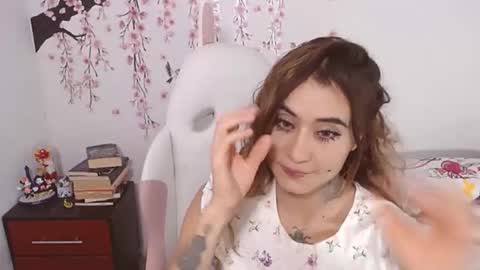 Snapshot of sweetkatik chatting on 09-08-25, 05:56 karen online show from 09-08-25, 05:56