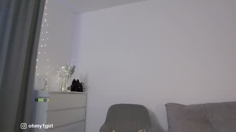 Snapshot of sweetkira1 chatting on 12-24-24, 12:33 SweetKira1 online show from 12-24-24, 12:33