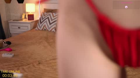 Snapshot of sweetkira555 chatting on 04-15-26, 12:12 Kira online show from 04-15-26, 12:12