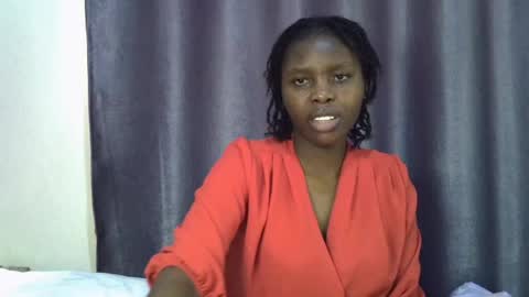Snapshot of sweetkirrie chatting on 07-15-26, 12:21 sweetkirrie online show from 07-15-26, 12:21
