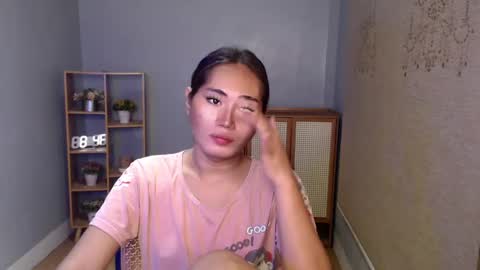   online show from 03-11-25, 02:43