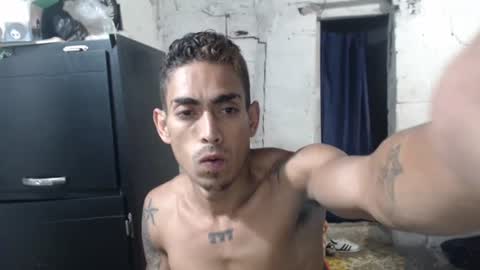 Snapshot of sweetlatinakim chatting on 06-22-26, 08:00 Camilo online show from 06-22-26, 08:00