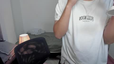 Lian online show from 05-02-26, 01:32