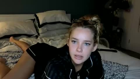 Dolly online show from 03-04-26, 11:22