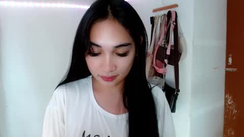Lilly online show from 02-18-25, 02:38