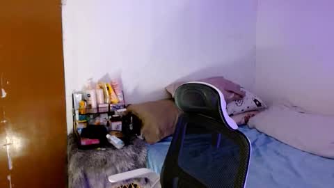 Lilly online show from 10-19-25, 05:41