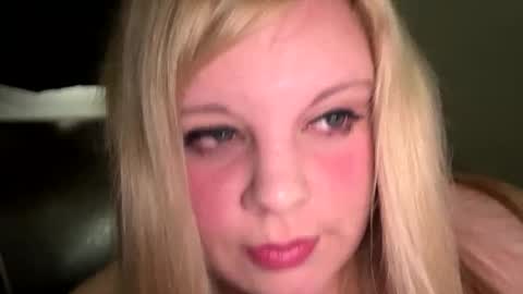 Snapshot of sweetlisa92 chatting on 04-13-26, 06:02 Lisa online show from 04-13-26, 06:02