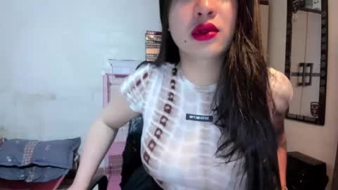 Snapshot of sweetlovepinay04 chatting on 01-18-25, 11:00 Zoe online show from 01-18-25, 11:00