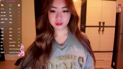 Snapshot of sweetlovepinay04 chatting on 05-06-26, 02:19 Zoe online show from 05-06-26, 02:19