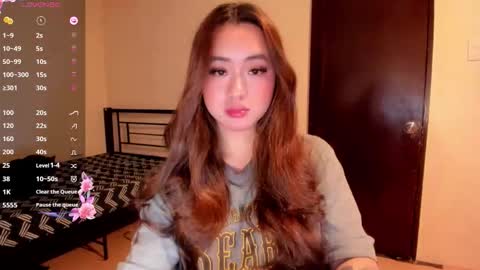 Snapshot of sweetlovepinay04 chatting on 05-15-26, 05:09 Zoe online show from 05-15-26, 05:09
