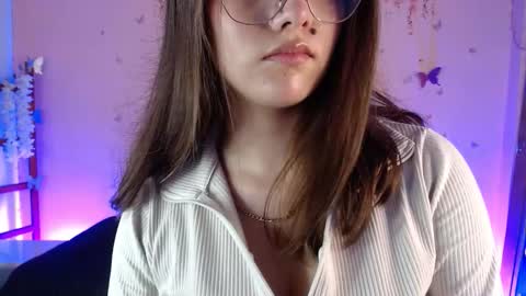 Sweetlu online show from 10-18-25, 07:25