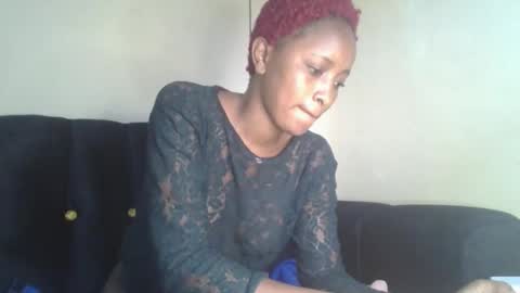 Snapshot of sweetmama06 chatting on 10-14-25, 08:59 sweetmama06 online show from 10-14-25, 08:59