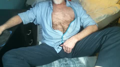 Snapshot of sweetman4a chatting on 03-10-26, 12:54 Michael online show from 03-10-26, 12:54