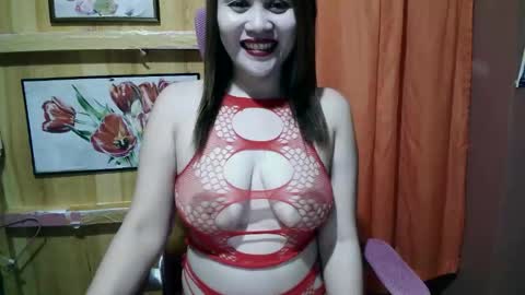 Snapshot of sweetmaria96 chatting on 11-15-25, 10:37 sweet maria online show from 11-15-25, 10:37