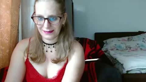 sweetmayaxoxo online show from 10-28-25, 10:19