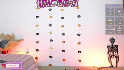 Snapshot of sweetmia_25 chatting on 10-29-25, 07:26 MIA online show from 10-29-25, 07:26