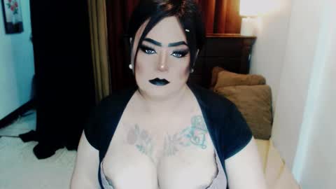 Snapshot of sweetmistresss chatting on 10-02-25, 11:01 Mio online show from 10-02-25, 11:01