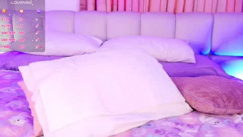 Snapshot of sweetmoon13 chatting on 09-12-25, 08:20 LUNA online show from 09-12-25, 08:20