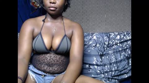 Snapshot of sweetnectarx chatting on 09-28-25, 08:36 sweetnectarx online show from 09-28-25, 08:36
