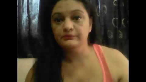 Snapshot of sweetness_angel chatting on 10-26-25, 08:53 Trisha angel online show from 10-26-25, 08:53