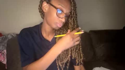 Snapshot of sweetness_cool chatting on 10-25-25, 01:46 sweetness_cool online show from 10-25-25, 01:46