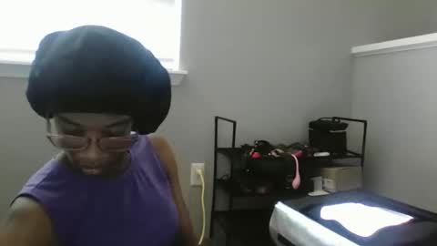 Snapshot of sweetness_cool chatting on 05-12-26, 09:56 sweetness_cool online show from 05-12-26, 09:56
