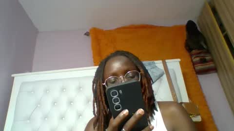 Novah girlie online show from 06-04-26, 05:30
