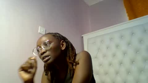 Novah girlie online show from 06-08-26, 01:44