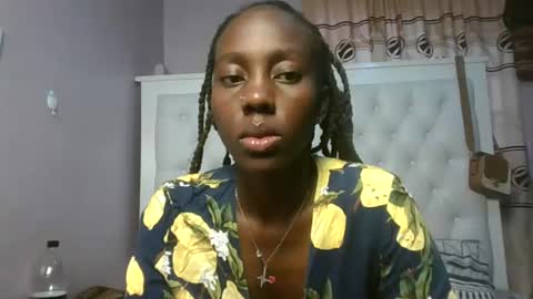 Novah girlie online show from 06-15-26, 03:25
