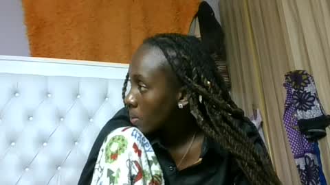 Novah girlie online show from 06-25-26, 08:35