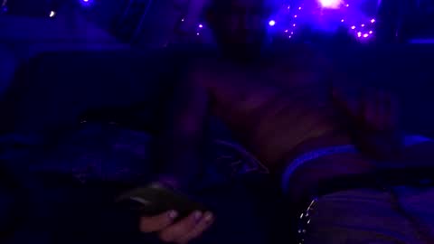 WeAim2PZzz online show from 12-16-24, 08:41