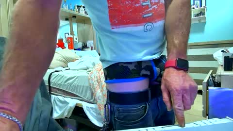 WeAim2PZzz online show from 02-20-25, 08:36