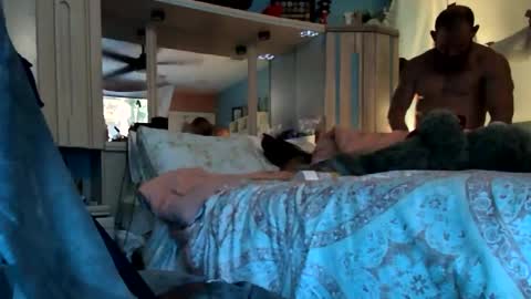 WeAim2PZzz online show from 03-10-25, 11:53