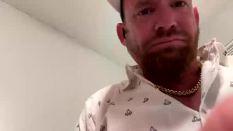 WeAim2PZzz online show from 10-14-25, 04:35