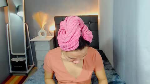 Ghena online show from 10-13-25, 01:38