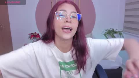 sweetpeach_20 online show from 02-12-25, 07:13