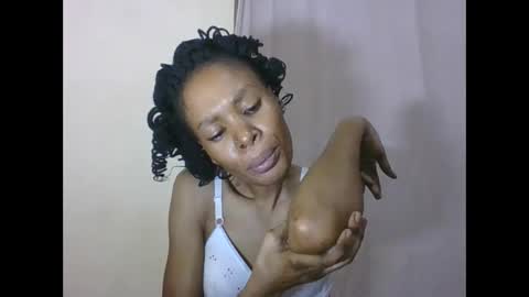 Snapshot of sweetpetite254 chatting on 03-24-26, 02:38 ESTHER online show from 03-24-26, 02:38