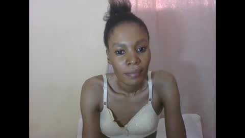 Snapshot of sweetpetite254 chatting on 03-30-26, 01:45 ESTHER online show from 03-30-26, 01:45