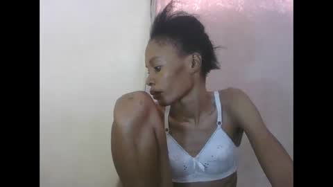 Snapshot of sweetpetite254 chatting on 04-02-26, 06:11 ESTHER online show from 04-02-26, 06:11