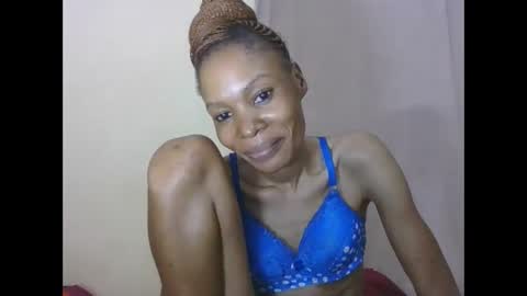 Snapshot of sweetpetite254 chatting on 04-11-26, 02:27 ESTHER online show from 04-11-26, 02:27