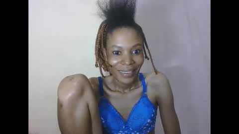 Snapshot of sweetpetite254 chatting on 05-01-26, 01:43 ESTHER online show from 05-01-26, 01:43